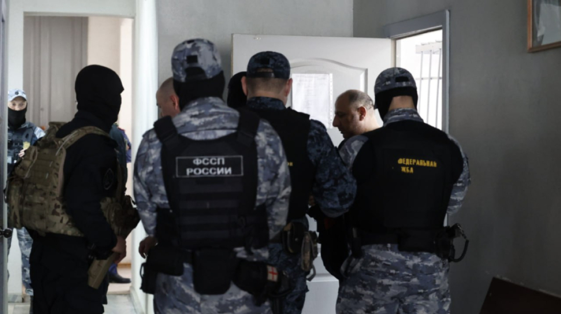 Six Azerbaijanis detained in Yekaterinburg over early 2000s case