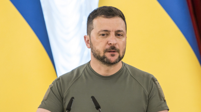 US halts key military aid to Ukraine, sparking security concerns