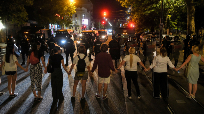 Serbian police detain 79 people in crackdown on protests