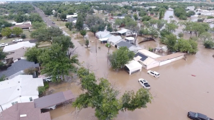 Texas floods leave 27 dead, many rescued