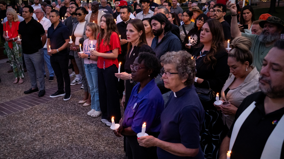 San Antonio remembers the victims of the Texas floods in candlelight vigil