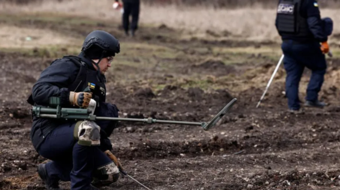 Russia alleges Ukraine uses anti-personnel mines amid treaty exit