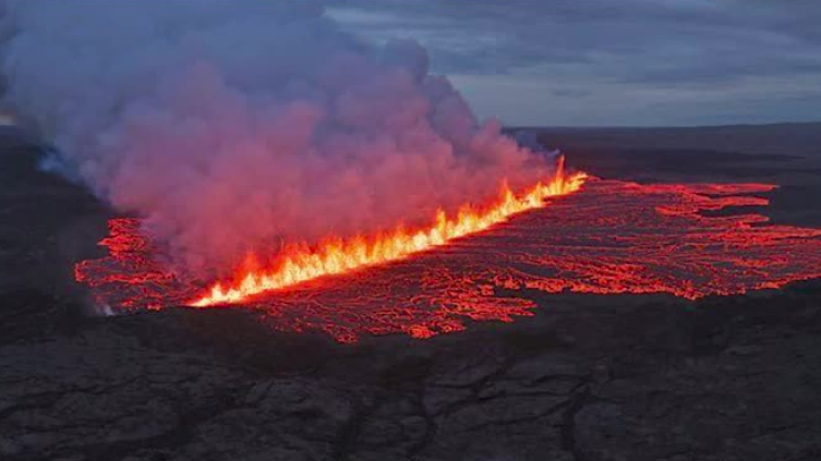 Iceland volcano erupts near Blue Lagoon