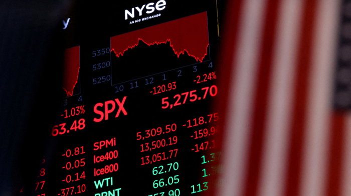 Wall Street ends mostly flat after records, logs third winning week