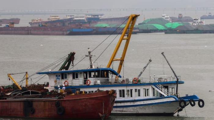 Vietnam braces for Typhoon Wipha as search continues for missing Halong Bay tourists