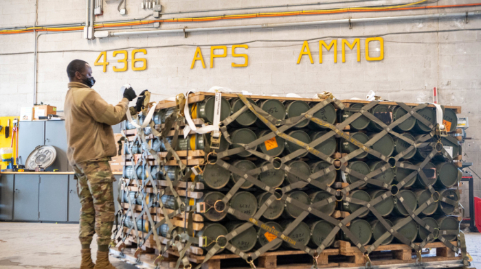 U.S. approves possible $330 million weapons aid package to Ukraine