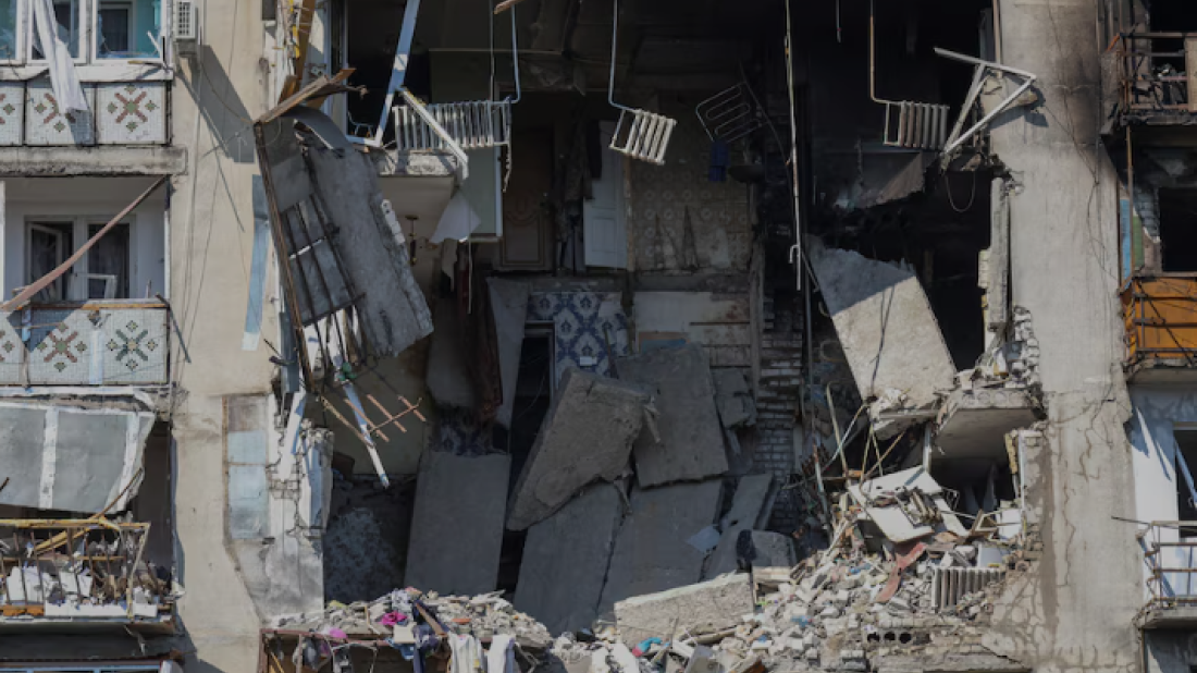 Ukraine and Russia exchange deadly strikes after peace talks