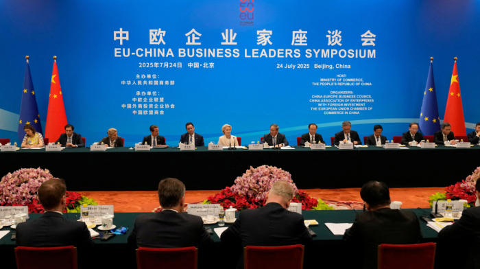 China calls for 'dynamic equilibrium' in trade after EU summit