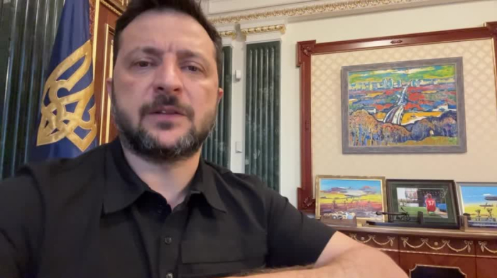 Zelenskyy warns of heavy fighting near Pokrovsk, plans drone ramp-up