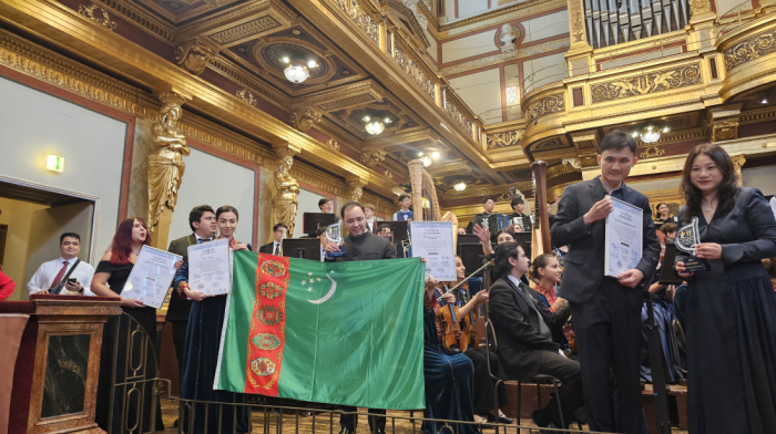 Turkmen Orchestra won gold prize at World Orchestra Festival