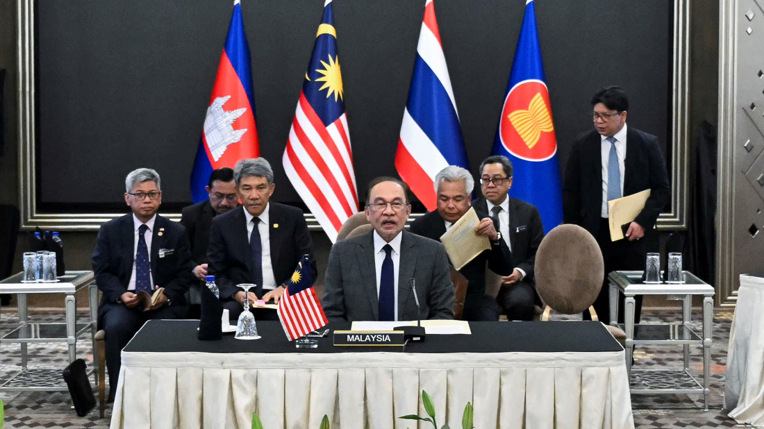 Thai, Cambodian leaders agree to ceasefire after five days of battle