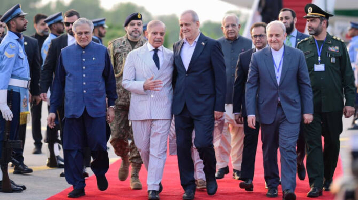 Iranian president begins first official visit to Pakistan