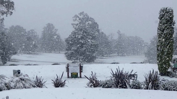 Australia snowstorm triggers floods, power outages and travel chaos