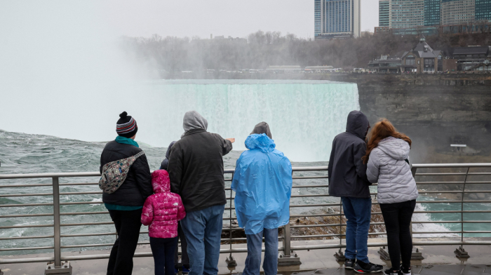 U.S. plans bond of up to $15,000 for some visitors