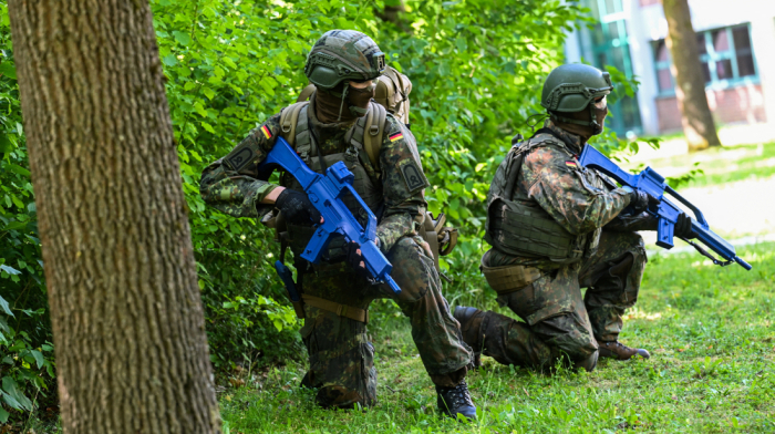 More young Germans join military as Berlin eyes return to national service