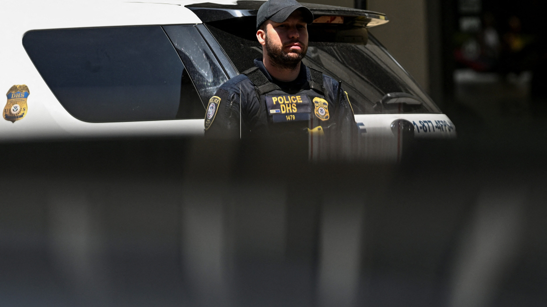 Sixteen detained in LA immigration raid targeting MS-13 territory