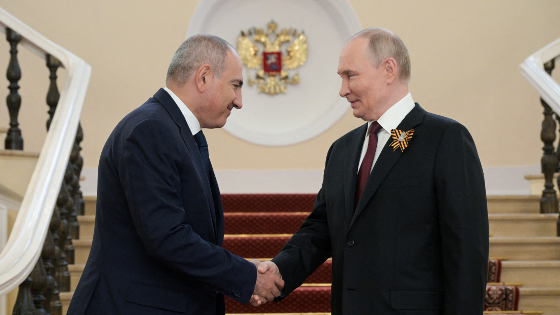 Russia's Putin and Armenian PM Pashinyan brief each other by phone on U.S. meetings, Kremlin says
