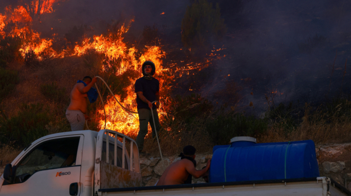 Hundreds of people evacuated from homes as strong winds fuel wildfires in Türkiye’s Canakkale