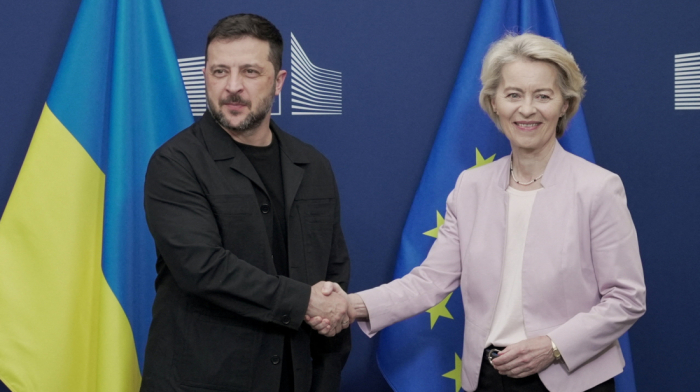 Trump tells Ukraine to give up on NATO and Crimea ahead of Zelenskyy meeting