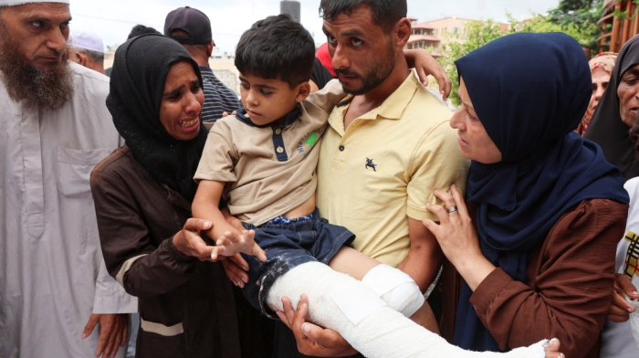 Khan Younis: Palestinians mourn family members killed overnight in Israeli strike