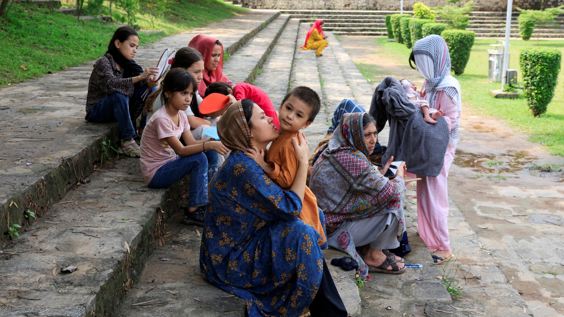 Afghan refugees in Islamabad face eviction, live in makeshift park shelters
