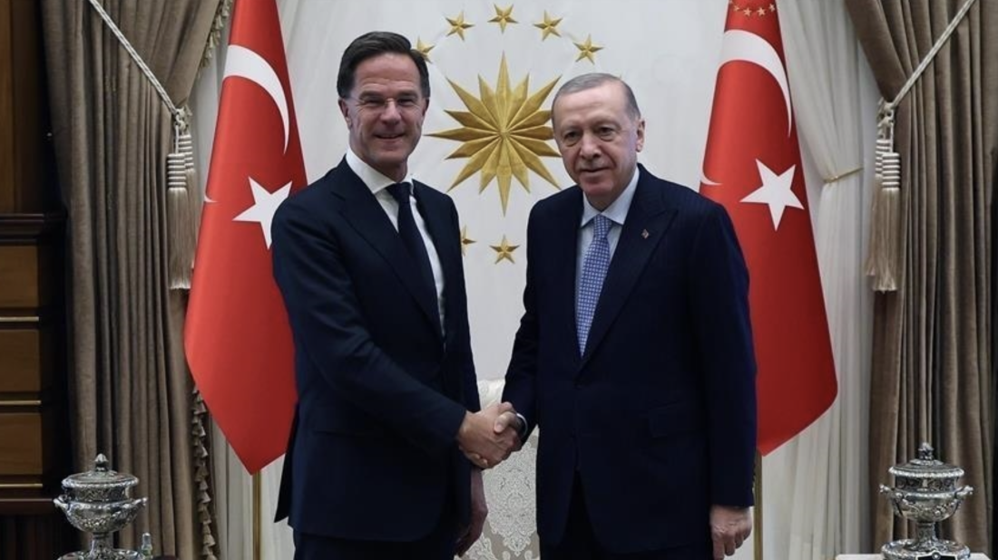 Türkiye Signals Readiness to Back Lasting Peace Deal between Russia-Ukraine