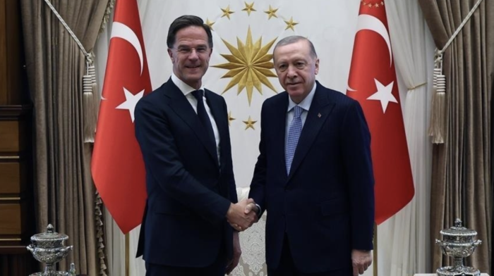Türkiye Signals Readiness to Back Lasting Peace Deal between Russia-Ukraine