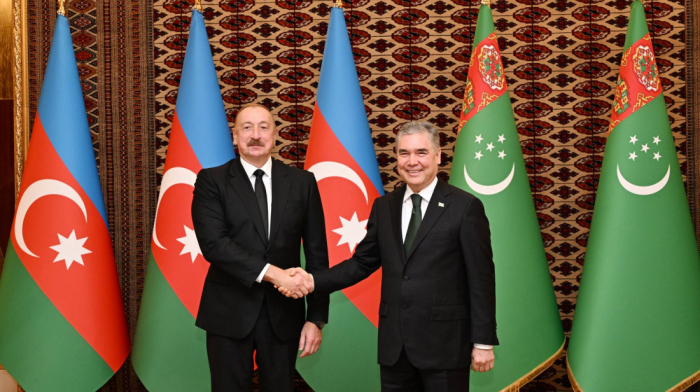 President Ilham Aliyev holds high-level talks in Turkmenistan