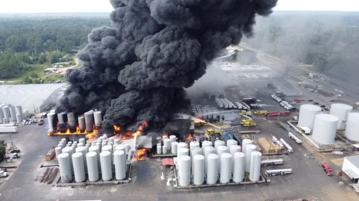Explosion at Louisiana industrial plant prompts mass evacuation
