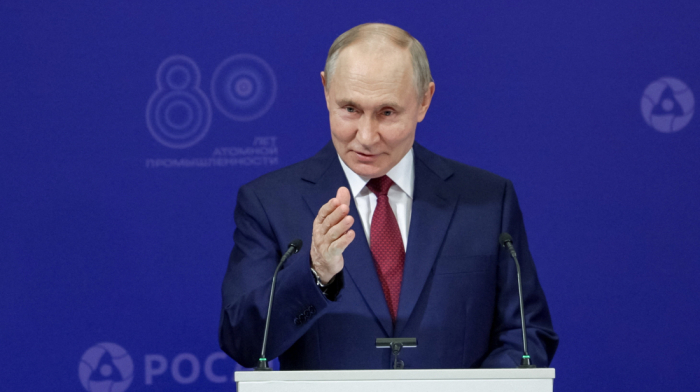 Putin sees 'light at end of the tunnel' in Russia-U.S. ties