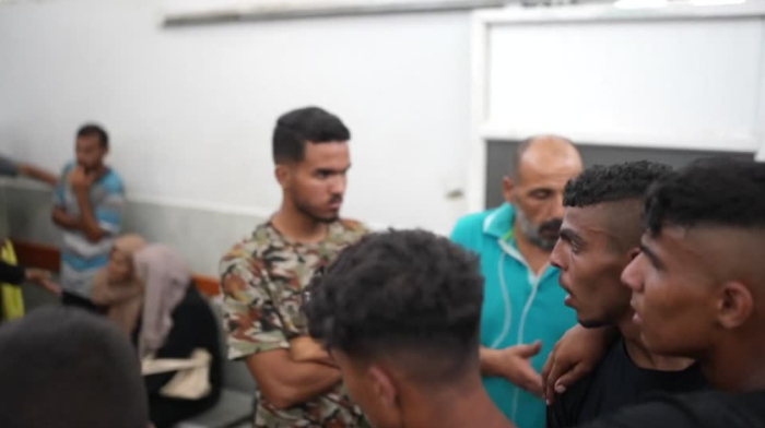 Largest hospital in northern Gaza overwhelmed by patients while facing medical resource exhaustion