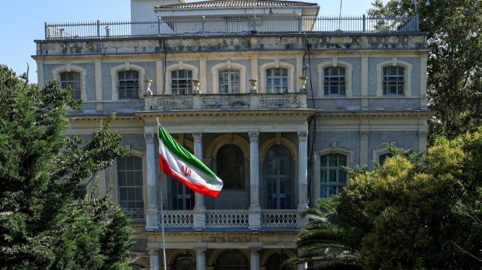 Iran and Europe meet in Istanbul amid threats of sanctions