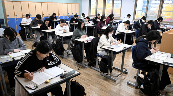 South Korea to prohibit mobile phone use in classrooms