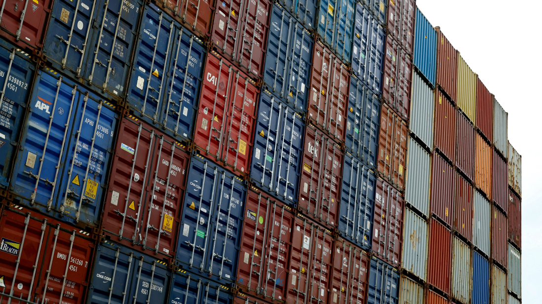 Mexico suspends postal shipments to U.S. amid tariff confusion
