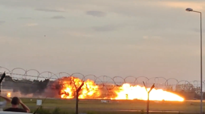 Polish Air Force pilot dies in F-16 crash before Radom airshow
