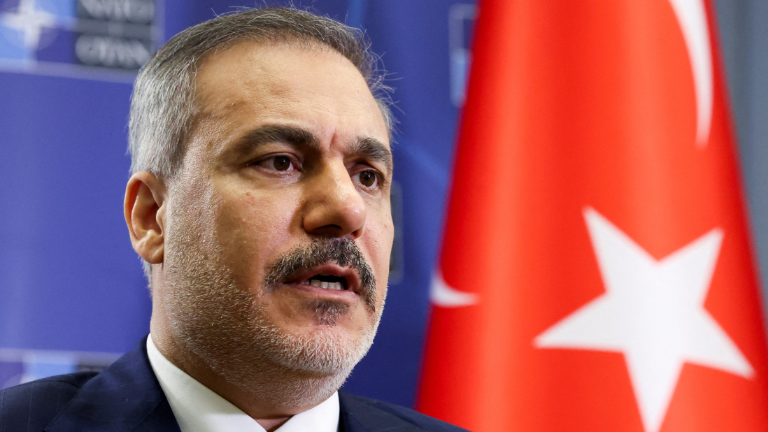 Turkish, Iranian FMs speak by phone as Tehran denies firing missile at Türkiye