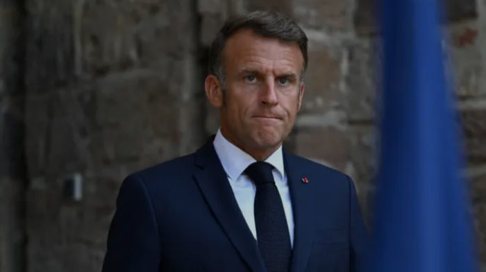 France's Macron urges U.S. to revise decision on Palestinian visas