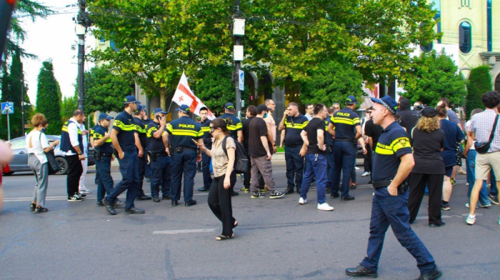 Protest Erupts at Opening of Kakha Kaladze’s Campaign Headquarters in Tbilisi