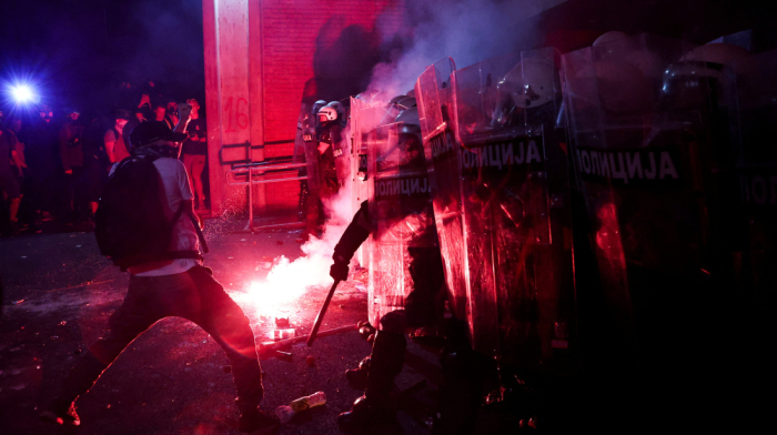 Serbian police use tear gas to disperse anti-government protesters