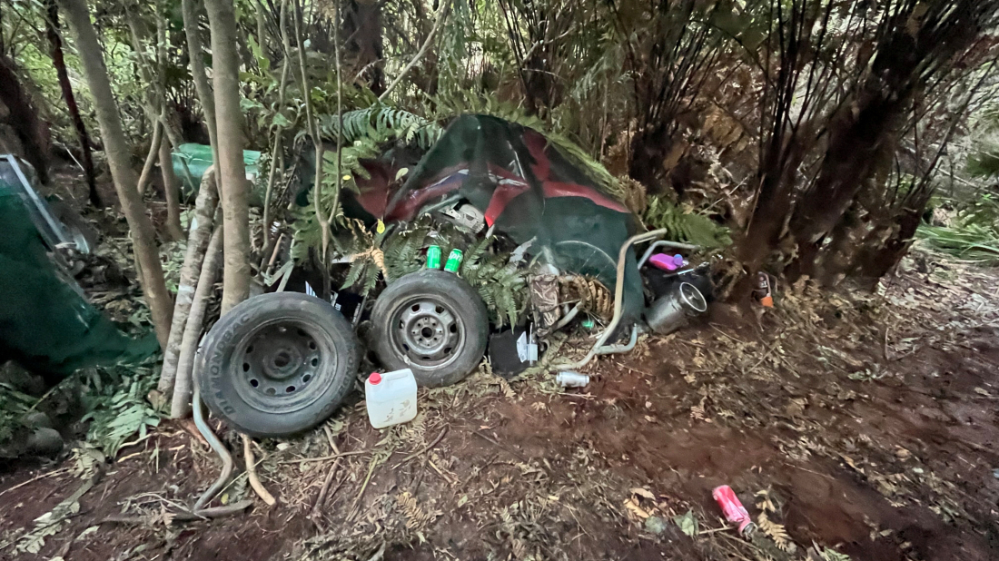 New Zealand police say fugitive father who was shot dead put his children at risk