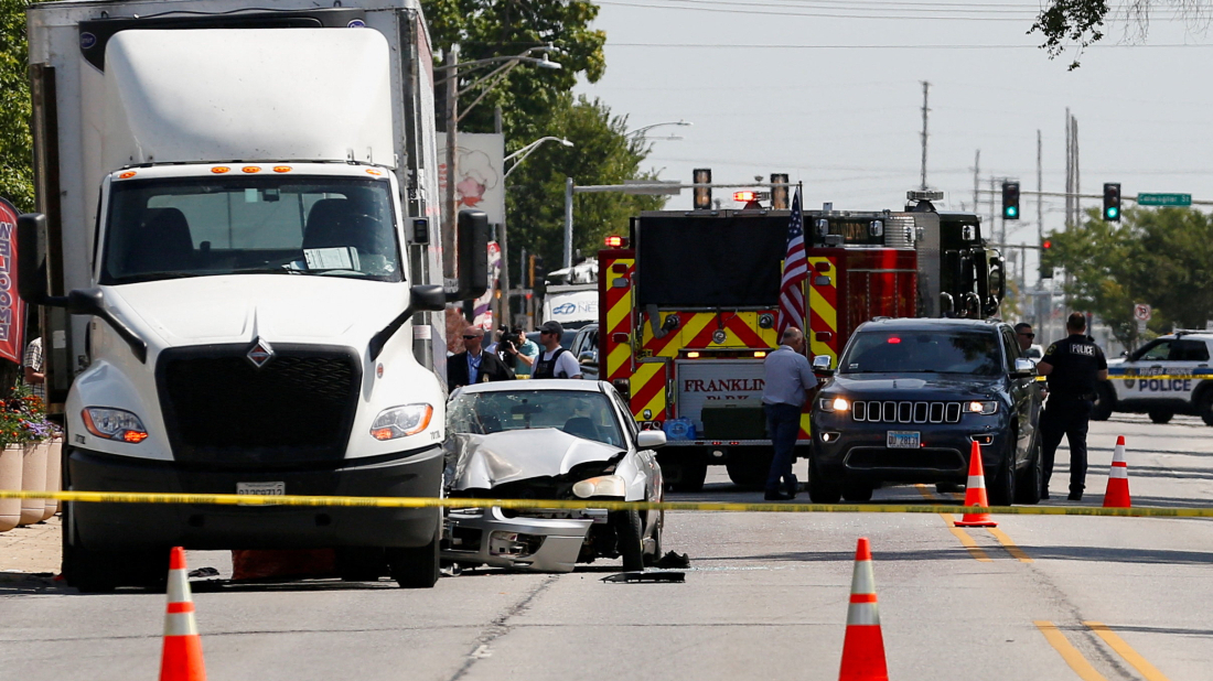 ICE officer fatally shoots man resisting arrest in Chicago suburb