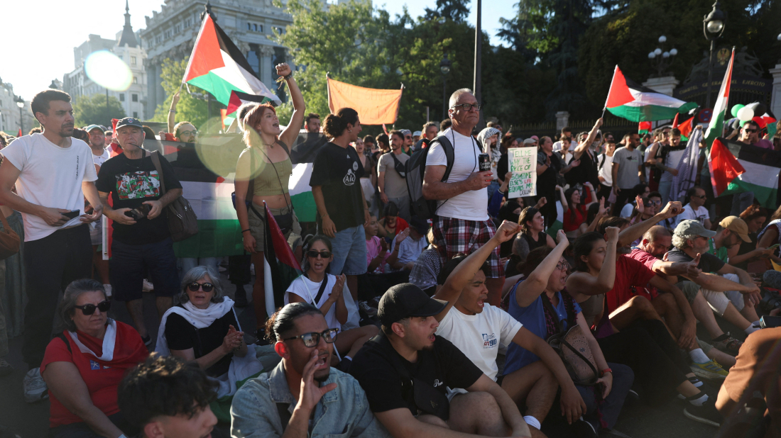 Spain’s Vuelta cycling finale called off as pro-Palestine protests flood Madrid