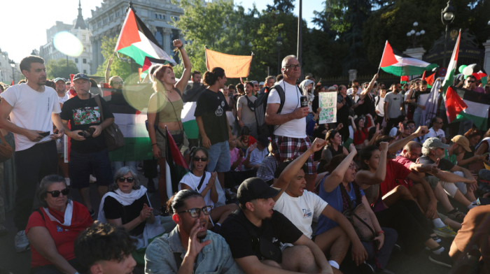 Spain’s Vuelta cycling finale called off as pro-Palestine protests flood Madrid