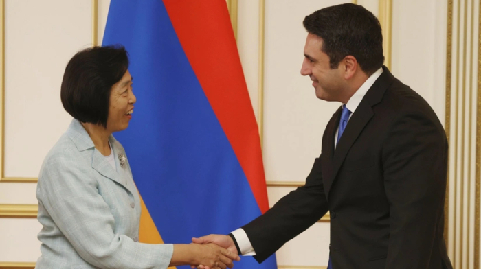 Armenia and China discuss Baku-Yerevan relations