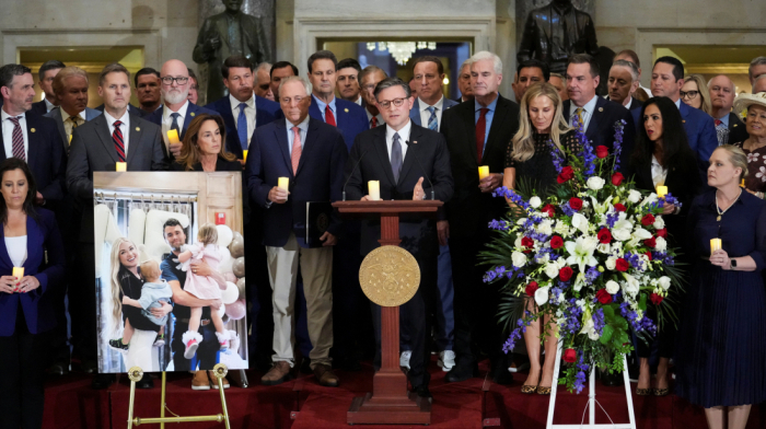 Suspected gunman Robinson wrote note threatening Kirk, tied to scene by DNA, FBI director says