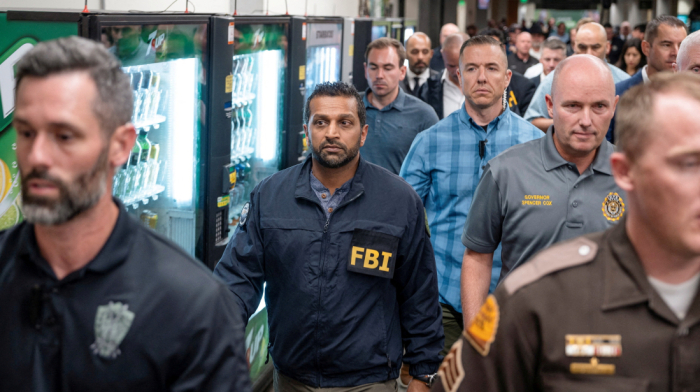 Suspected gunman Robinson wrote note saying he had the opportunity to 'take out' Kirk, FBI director says