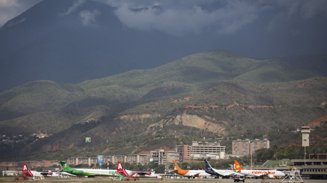 Plane crash shuts Venezuela’s Simón Bolívar airport; two passengers survive