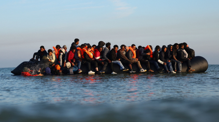 125 migrants make record English Channel crossing in one dinghy