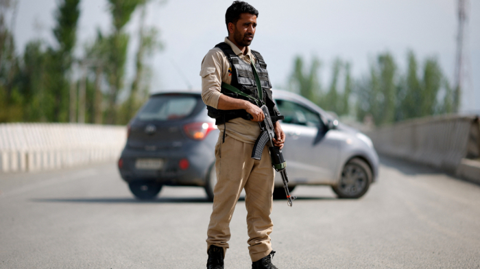 Gunfire at rally in Kashmir kills 1, injures over 20