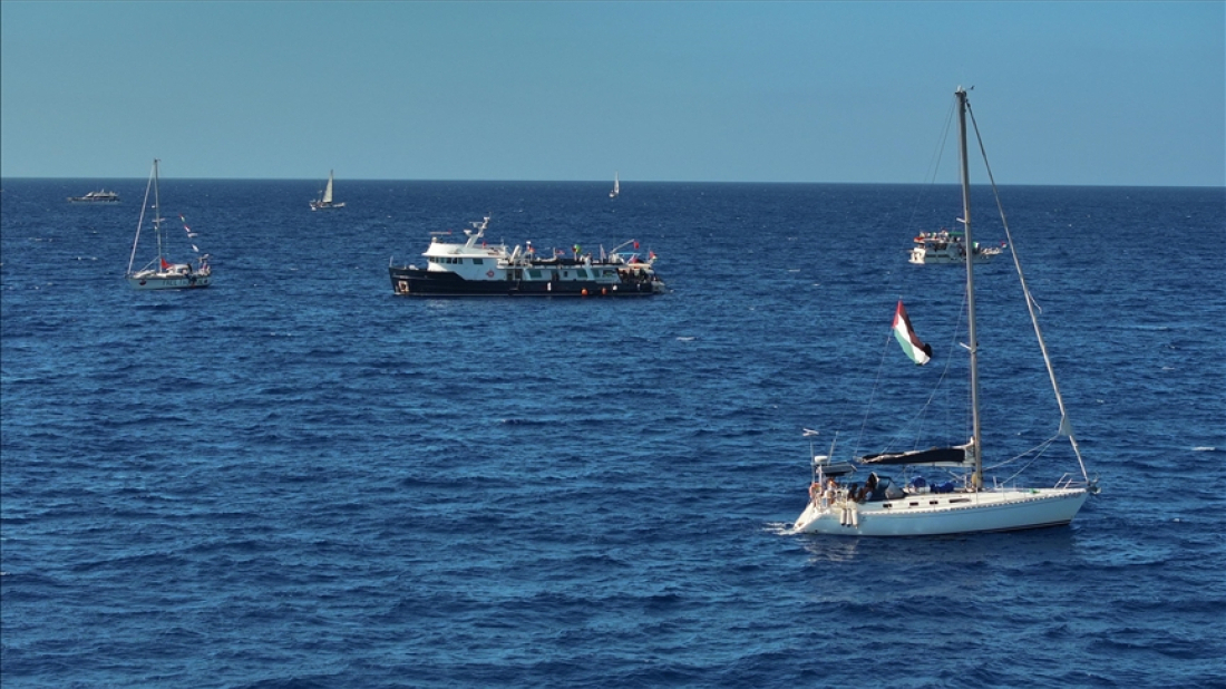 Gaza-bound Flotilla prepares for possible Israeli interception